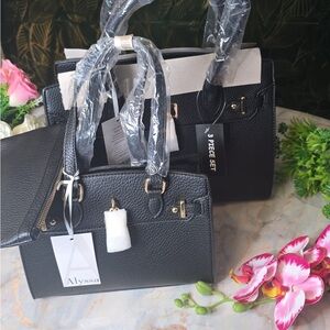 Black Women's Handbag Set